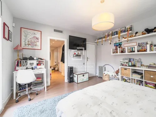 6 Bedrooms Apartment in Tres torres