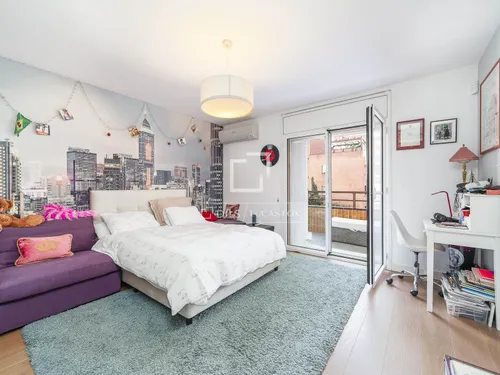 6 Bedrooms Apartment in Tres torres