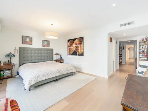 6 Bedrooms Apartment in Tres torres