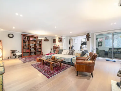 6 Bedrooms Apartment in Tres torres