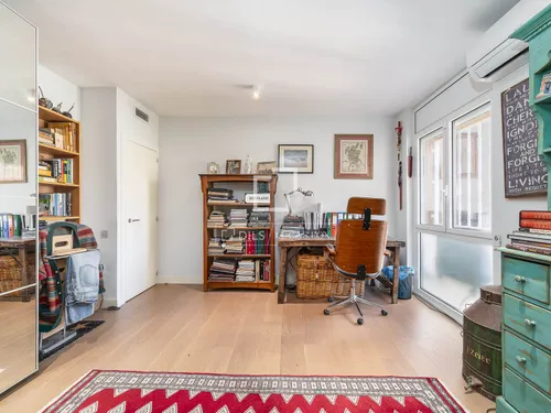 6 Bedrooms Apartment in Tres torres