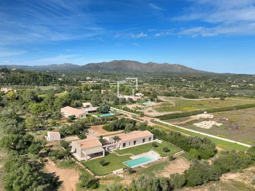 4 Bedrooms Country house in Polígono 13