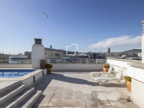 3 Bedrooms Apartment in Passeig Joan de Borbo