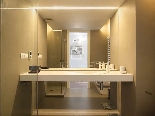 3 Bedrooms Apartment in Passeig Joan de Borbo