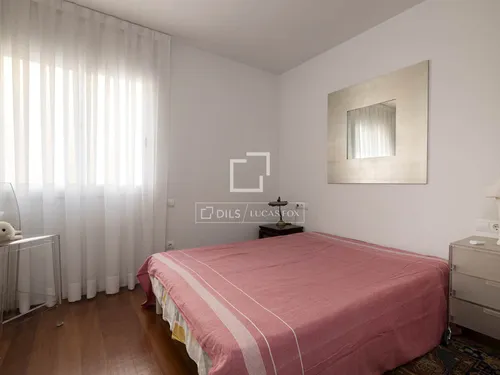 3 Bedrooms Apartment in Passeig Joan de Borbo