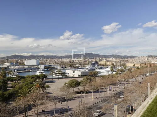 3 Bedrooms Apartment in Passeig Joan de Borbo