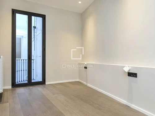 3 Bedrooms Apartment in rambla Cataluña
