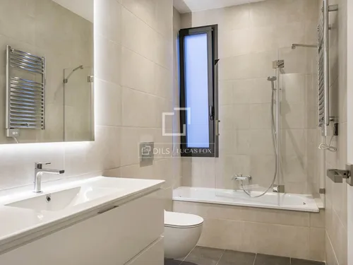 3 Bedrooms Apartment in rambla Cataluña
