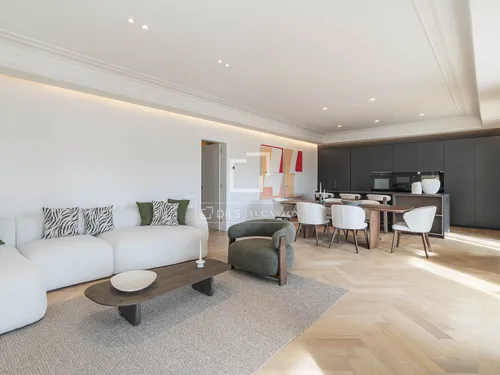 Excellent 4 Bedroom apartment for sale in Eixample Right, Barcelona