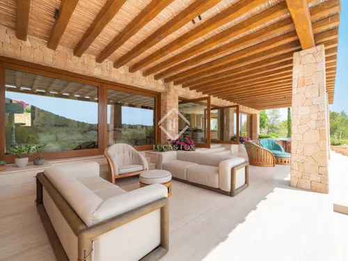 6 Bedrooms House / Villa in Can Xicu Sala