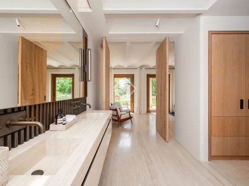 6 Bedrooms House / Villa in Can Xicu Sala