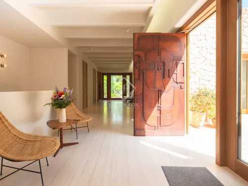 6 Bedrooms House / Villa in Can Xicu Sala