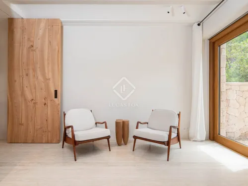 6 Bedrooms House / Villa in Can Xicu Sala