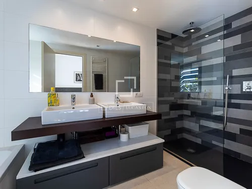 4 Bedrooms Apartment in cami de son rapinya