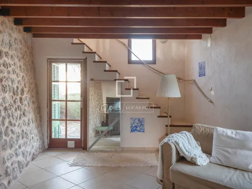 6 Bedrooms House / Villa in Carrer Font