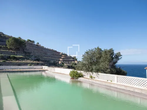 6 Bedrooms House / Villa in Carrer Font