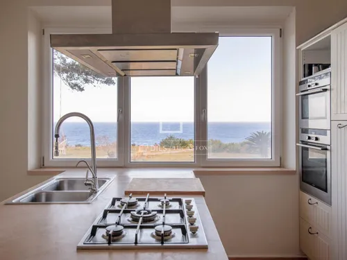 6 Bedrooms House / Villa in Carrer Font