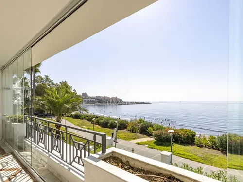 2 Bedrooms Apartment in Av. del Carmen
