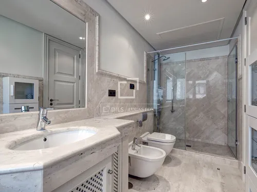 5 Bedrooms Apartment in Avenida del Carmen