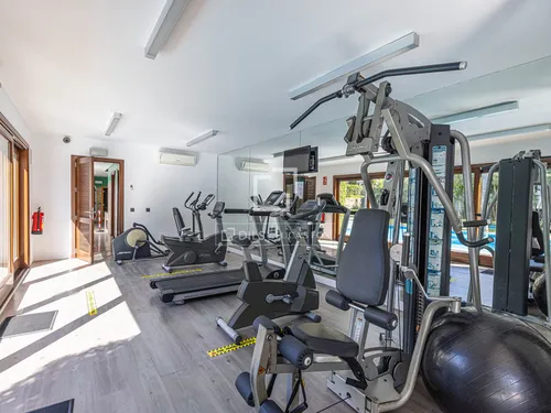 5 Bedrooms Apartment in Avenida del Carmen