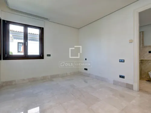 5 Bedrooms Apartment in Avenida del Carmen