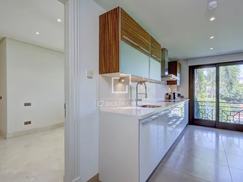 5 Bedrooms Apartment in Avenida del Carmen