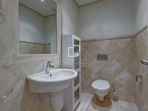 5 Bedrooms Apartment in Avenida del Carmen