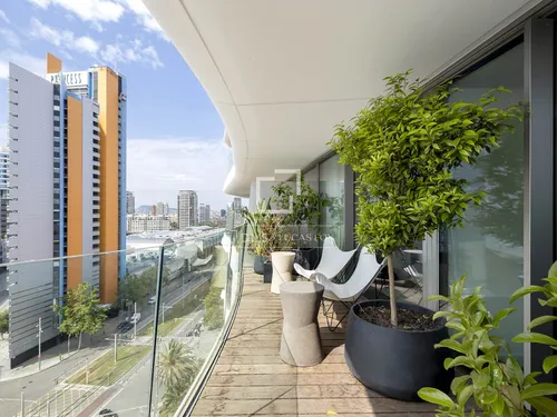 3 Bedrooms Apartment in Rambla Prim