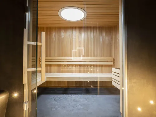 3 Bedrooms Apartment in Rambla Prim