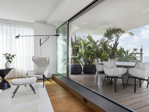 3 Bedrooms Apartment in Rambla Prim