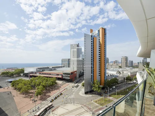 3 Bedrooms Apartment in Rambla Prim