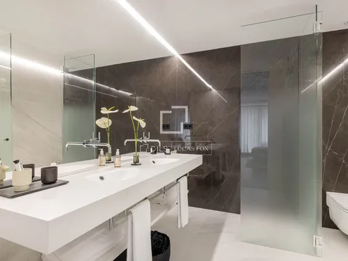 3 Bedrooms Apartment in Rambla Prim