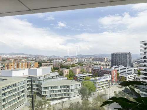 3 Bedrooms Apartment in Rambla Prim