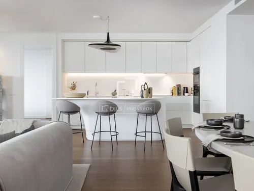 3 Bedrooms Apartment in Rambla Prim