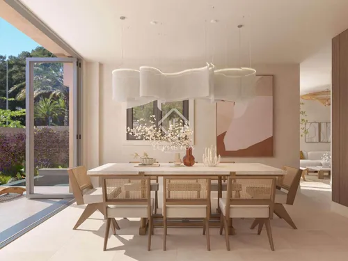 3 Bedrooms House / Villa in Avenida Balanzat