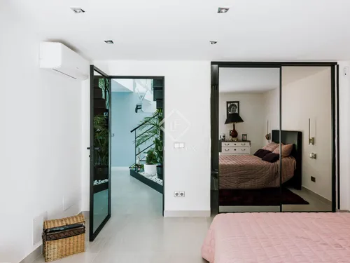 4 Bedrooms House / Villa in Calle Mestral