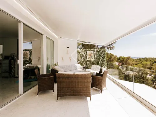 4 Bedrooms House / Villa in Calle Mestral