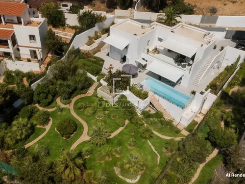 4 Bedrooms House / Villa in Calle Mestral