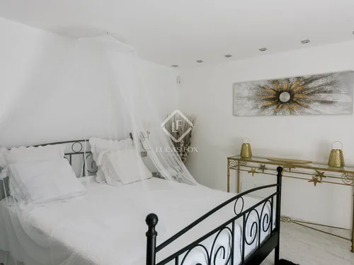 4 Bedrooms House / Villa in Calle Mestral