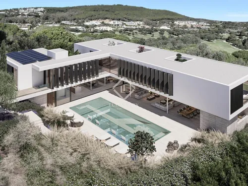 4 Bedrooms House / Villa in La Reserva de Sotogrande