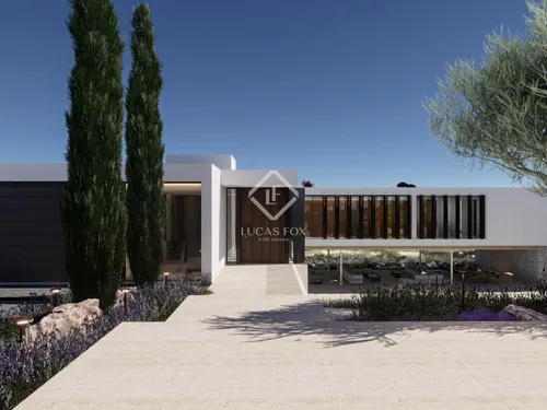 4 Bedrooms House / Villa in La Reserva de Sotogrande