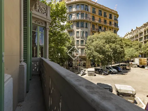 2 Bedrooms Apartment in Rosselló