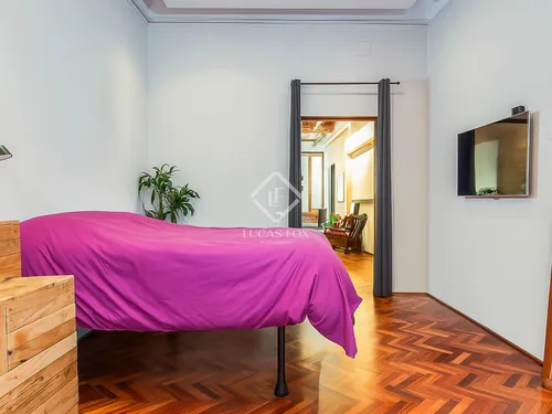 2 Bedrooms Apartment in Rosselló