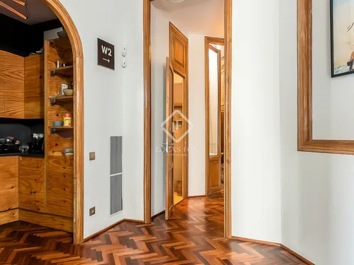 2 Bedrooms Apartment in Rosselló
