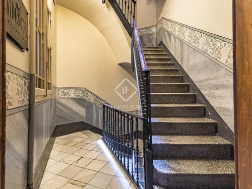 2 Bedrooms Apartment in Rosselló