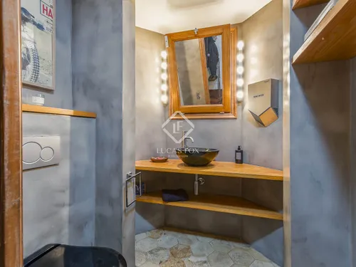 2 Bedrooms Apartment in Rosselló