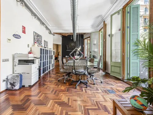 2 Bedrooms Apartment in Rosselló
