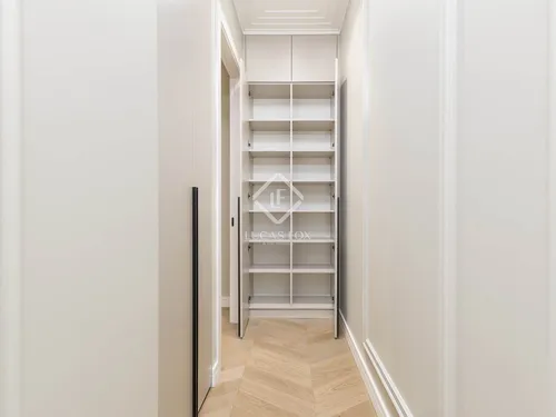 3 Bedrooms Apartment in Valencia