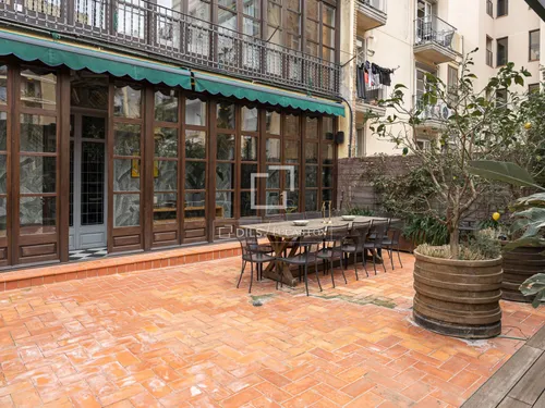 4 Bedrooms Apartment in Provenza