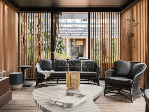 4 Bedrooms Apartment in Provenza